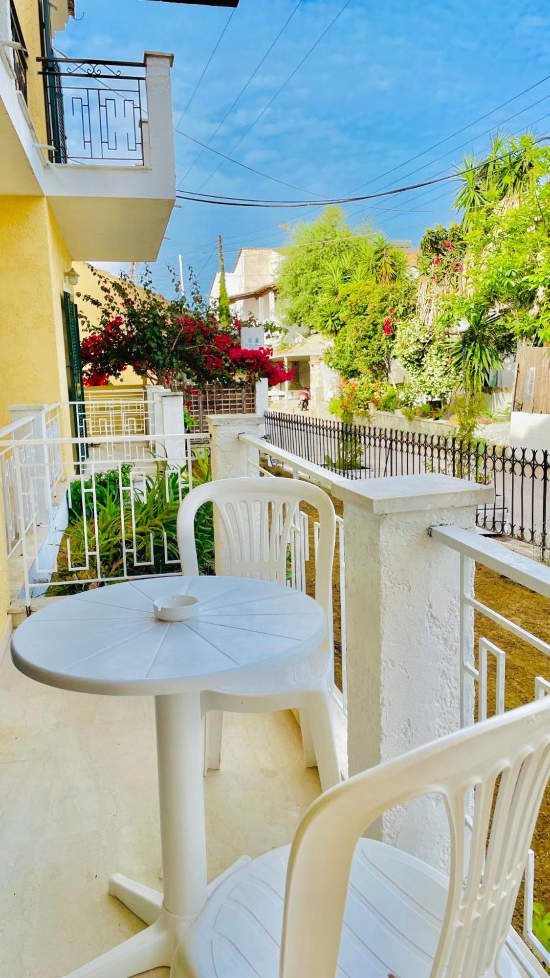 Kavos Aparthotel 외부 사진