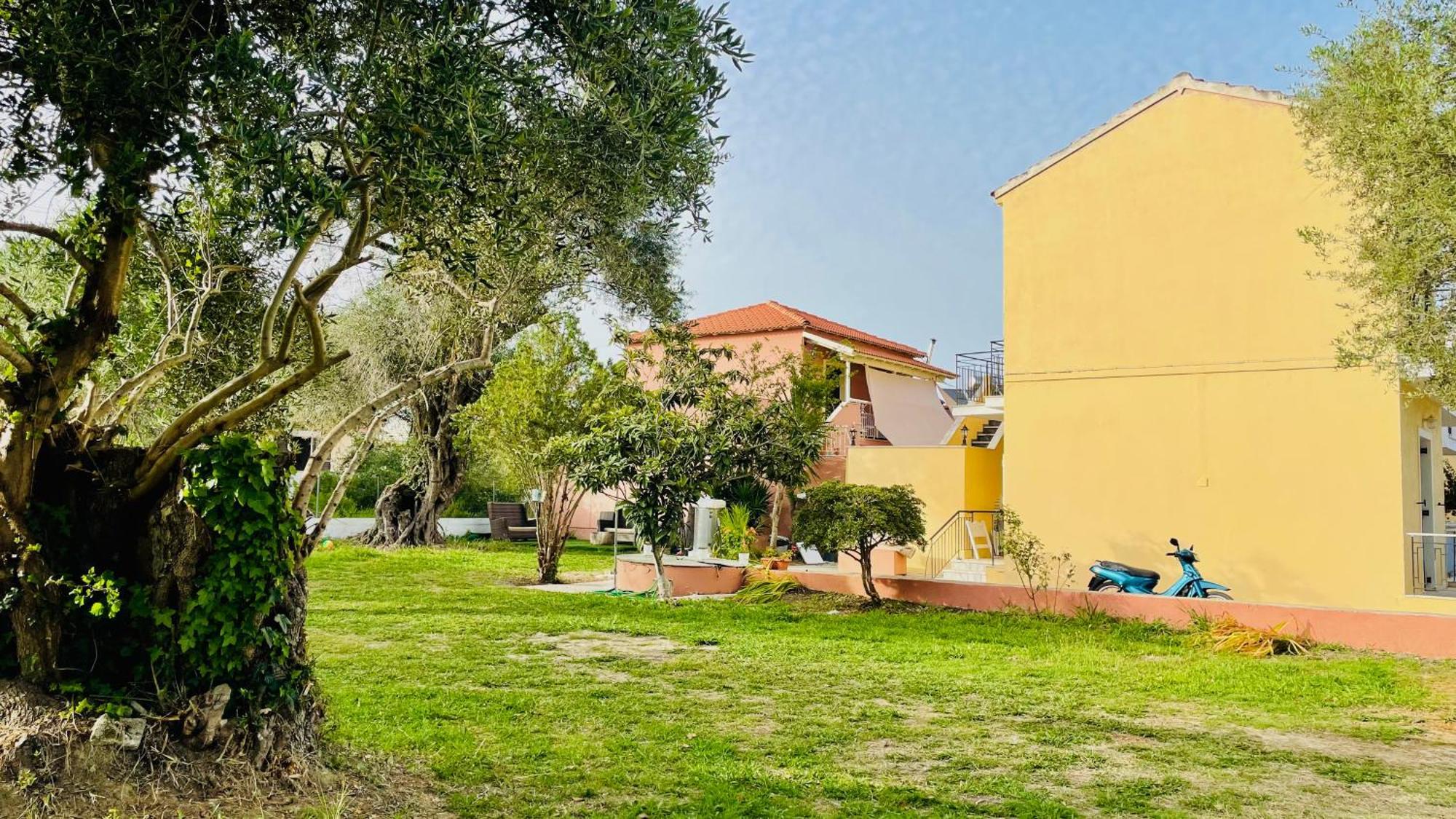 Kavos Aparthotel 외부 사진